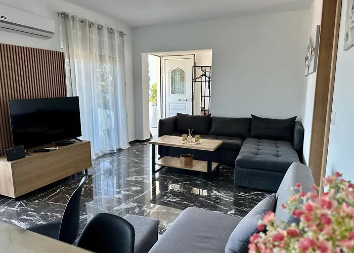 Aikaterini Lever Du Soleil Apart, Appartement *