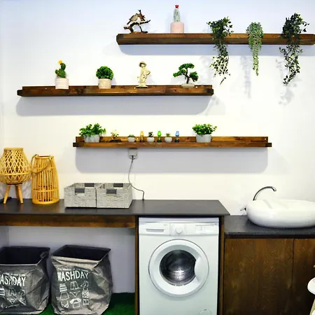 Aikaterini Lever Du Soleil Apart, Appartamento