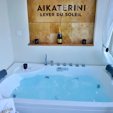 Διαμέρισμα Aikaterini Lever Du Soleil Apart, *